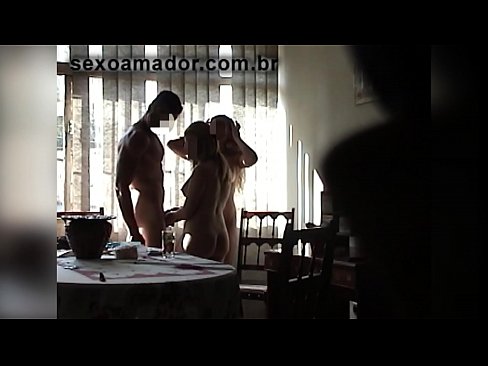 ❤️ Mmekọahụ enyi na-akpọ a ibu nwoke na a threesome na ya ❤️❌ Ihe gba ọtọ  ﹏